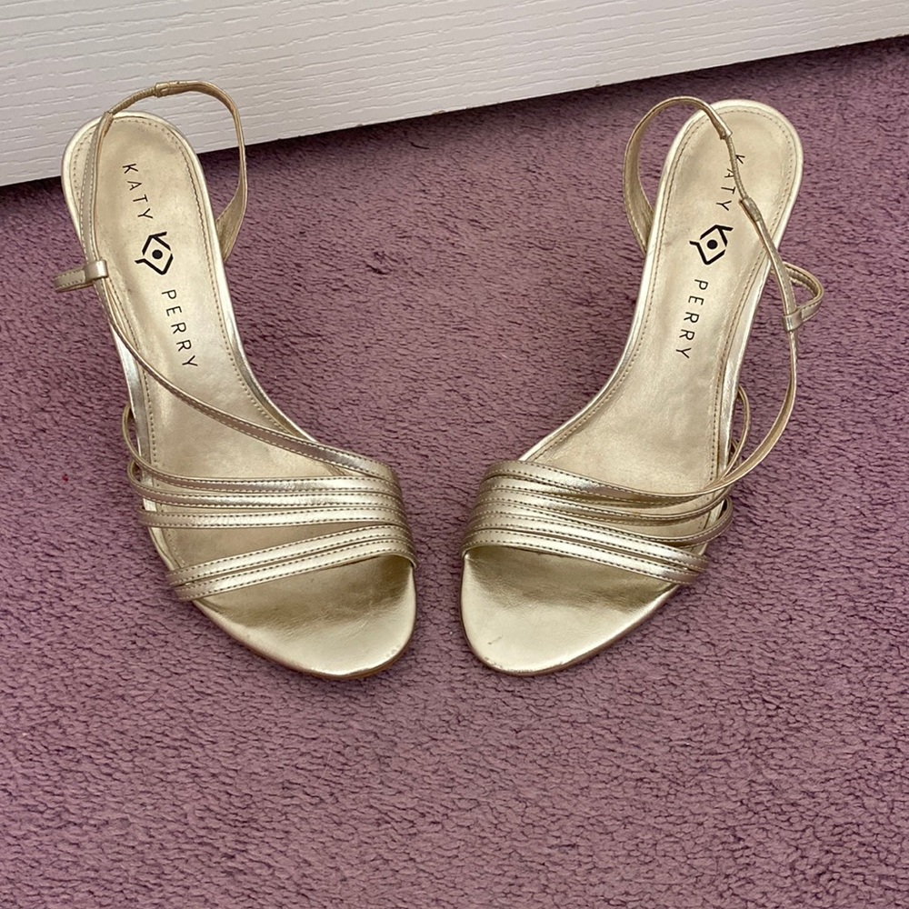 Katy Perry sling back heels size 9